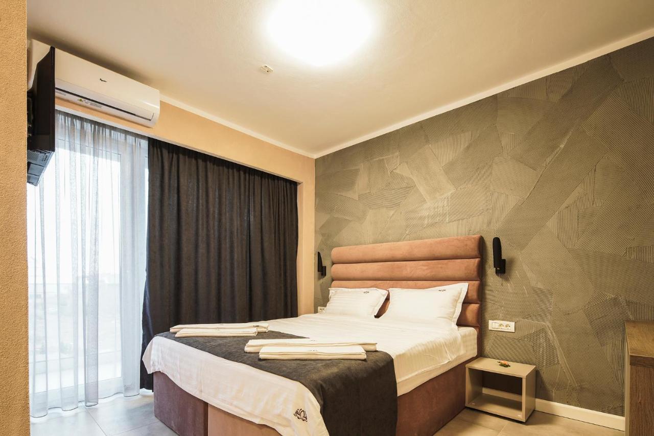 Bed and Breakfast Lotus Exclusive Năvodari Exterior foto